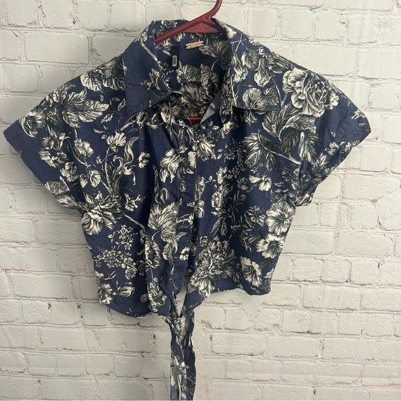 Adam Lippes front tie button down floral cropped top USA size XS mother of pearl - Picture 2 of 10